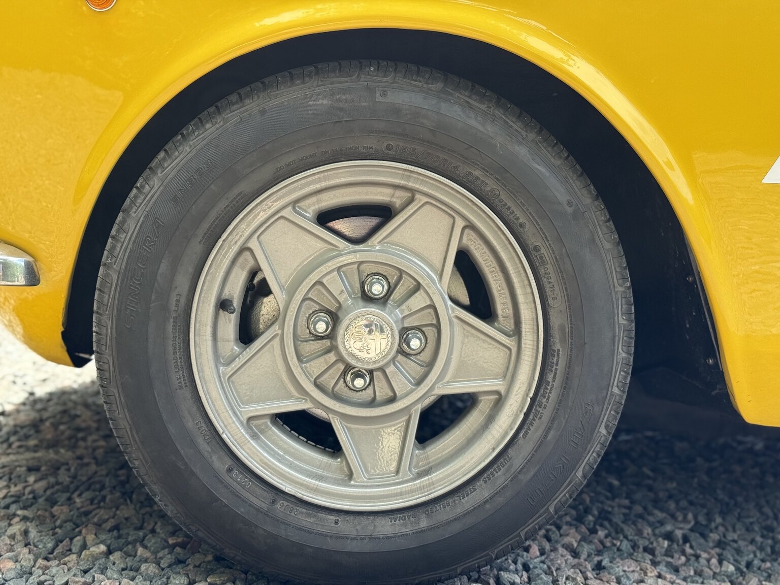 Exterior image of 1974 Alfa Romeo GT 1600 Junior