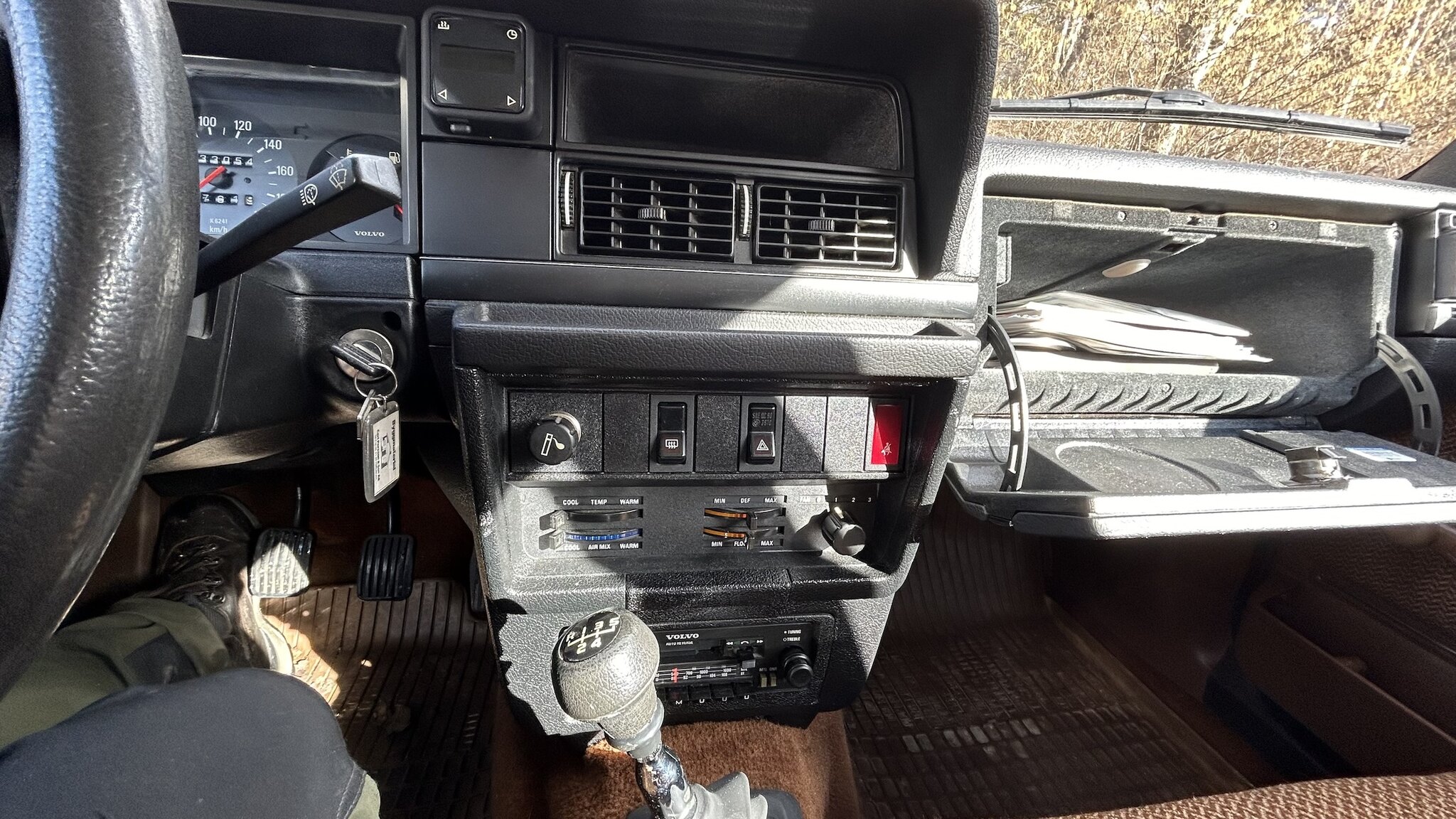 Interior image of 1987 Volvo 244