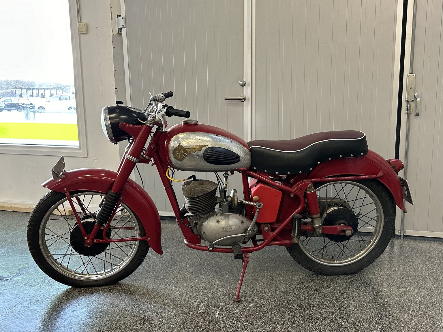 Exterior image of 1953 NV36