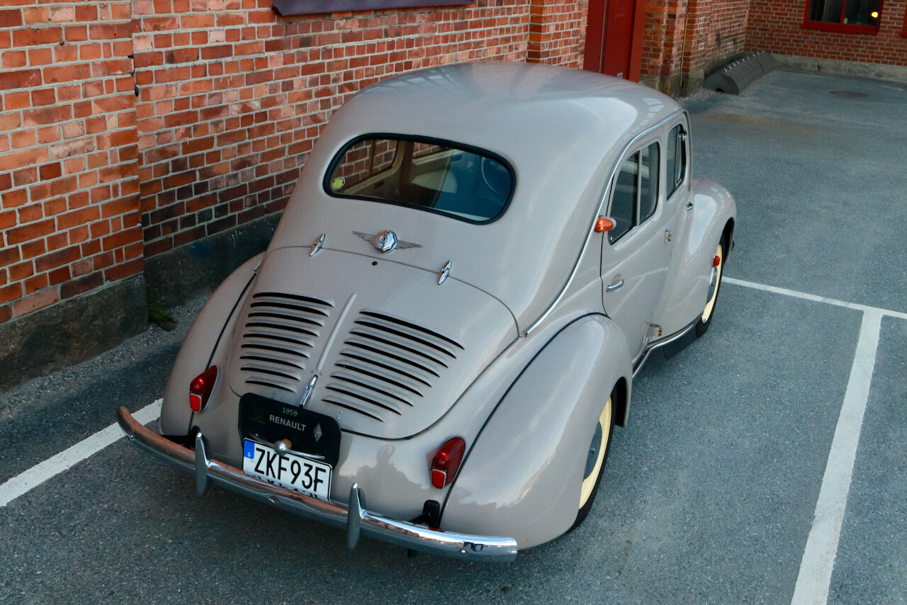 Exterior image of 1959 Renault 4CV