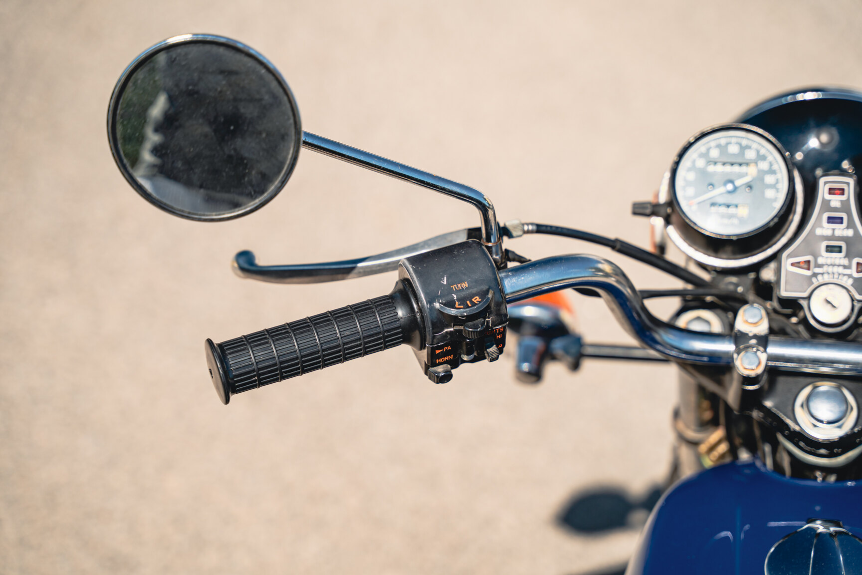 Exteriörbild på 1975 Honda CB 400 Four