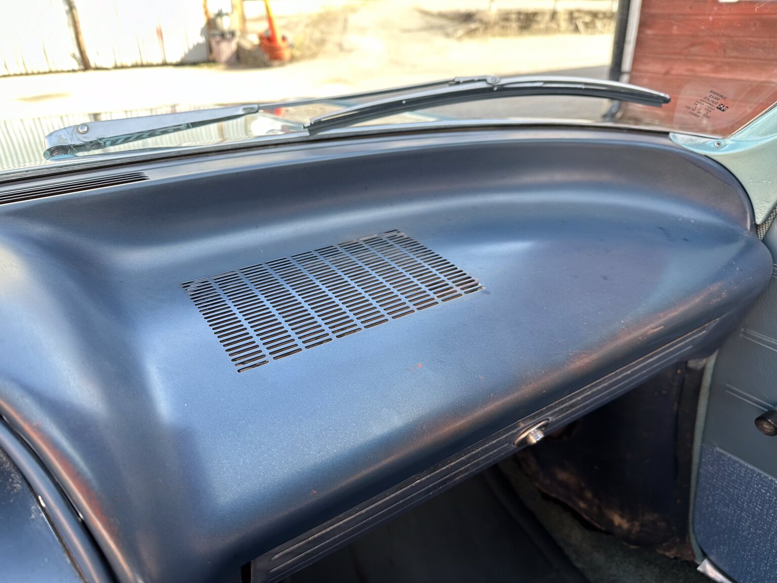 Innenraumfoto von 1963 Chevrolet Impala Sedan (14)