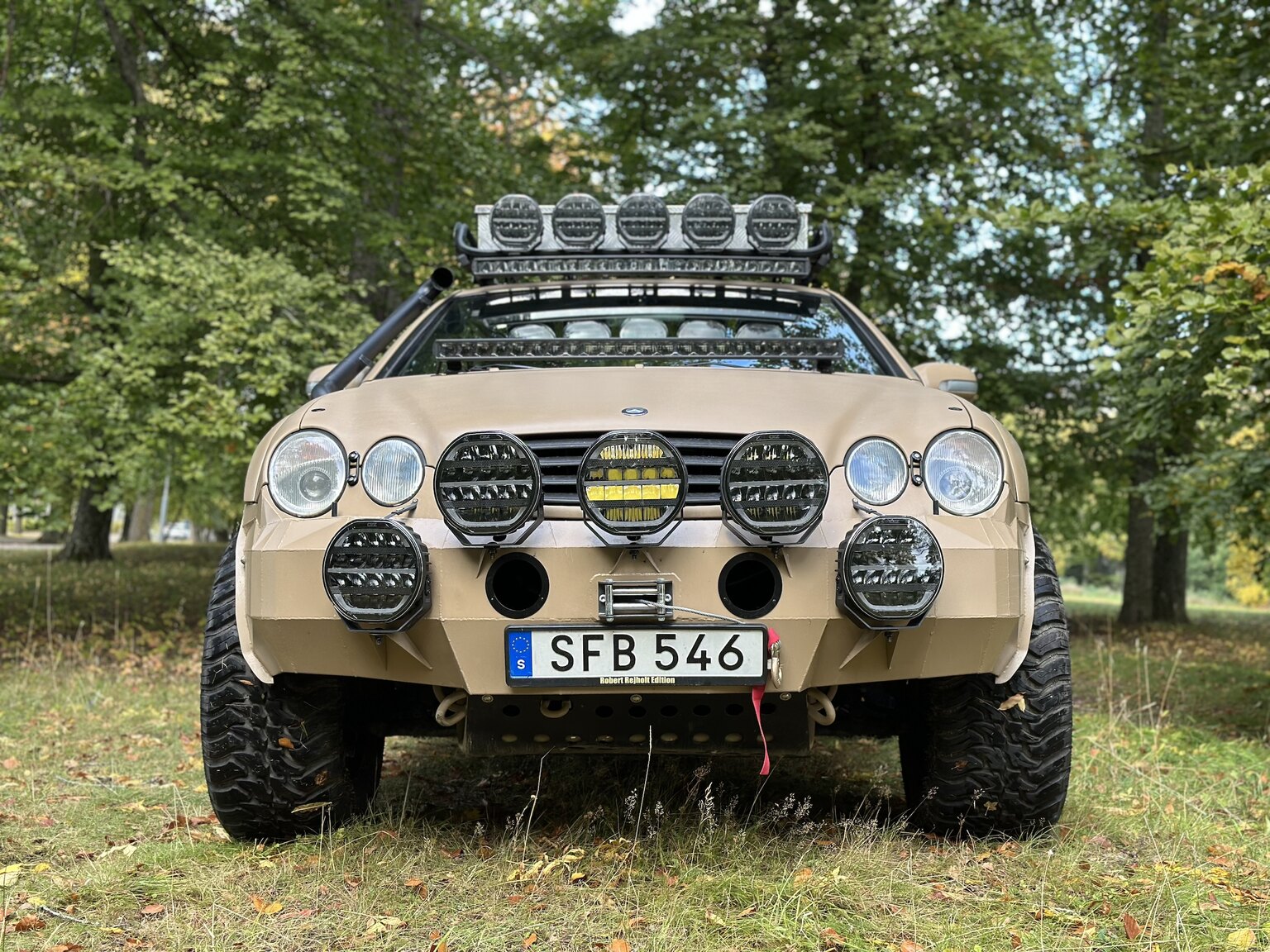 Exteriörbild på 2001 Mercedes-Benz CL600/ML 55 AMG