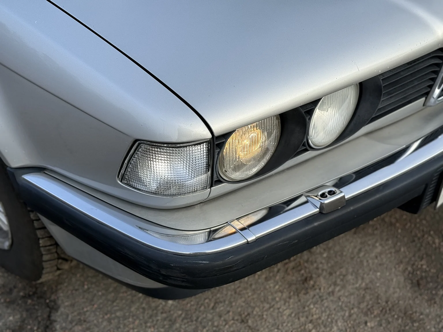 Exteriörbild på 1992 BMW 730iA (33)