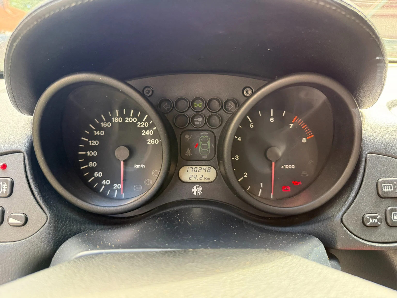 Innenraumfoto von 1997 Alfa Romeo GTV (39)
