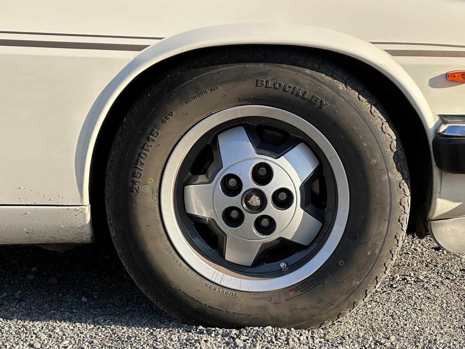 Exterior image of 1985 Jaguar XJ-SC (19)