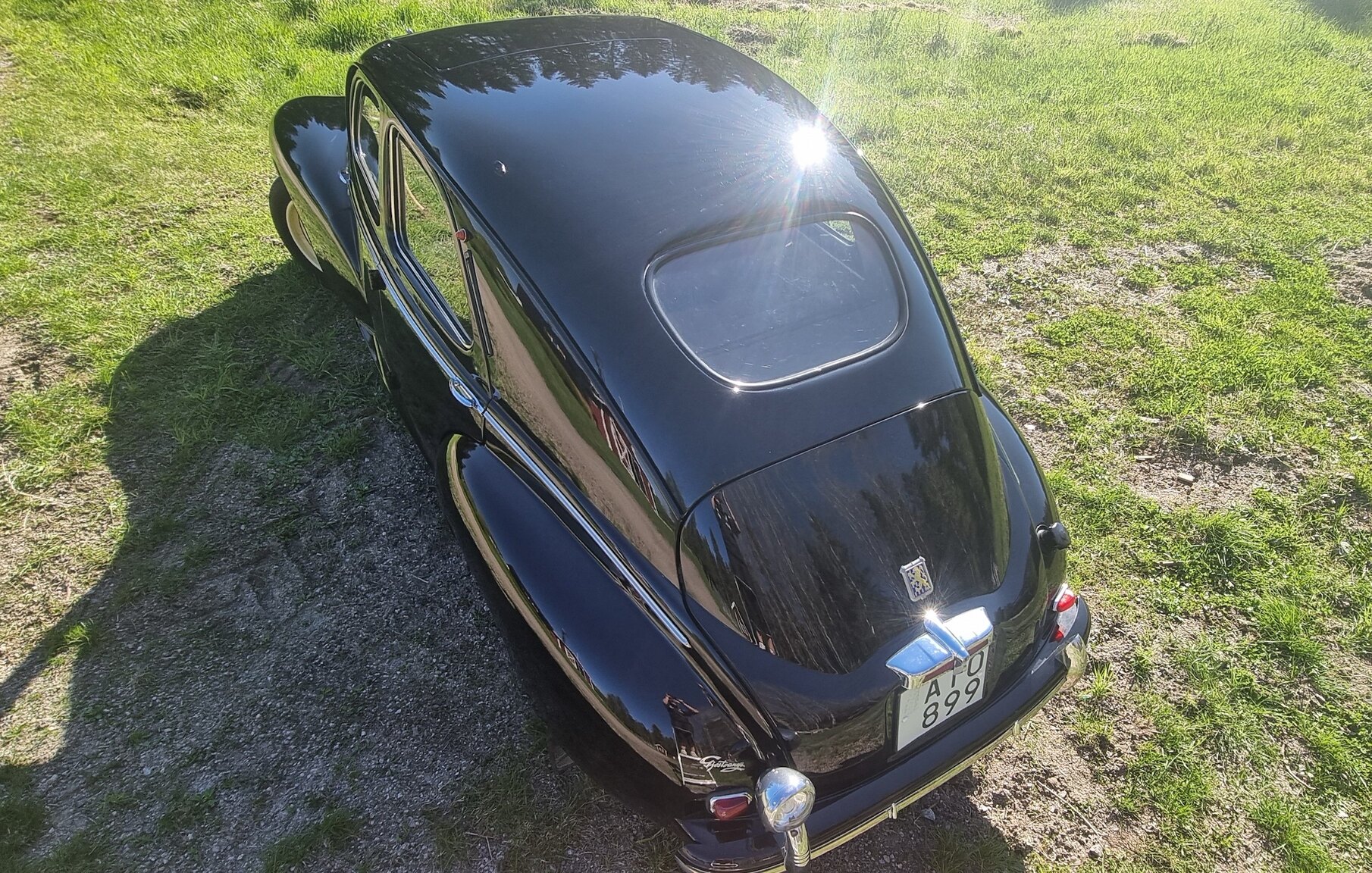 Exterior image of 1951 Peugeot 203 De Luxe