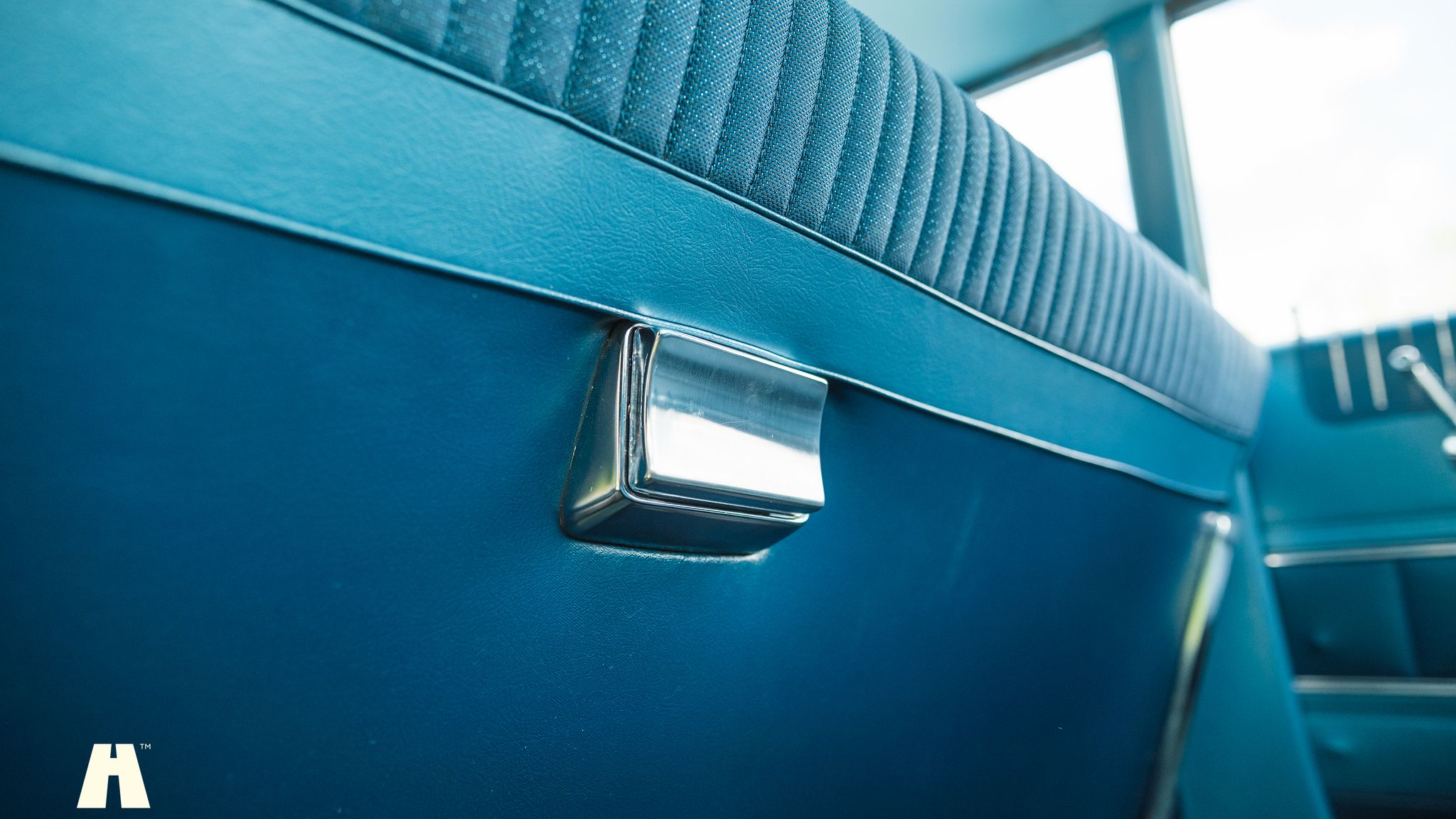 Interior image of 1963 Mercury Monterey Custom 4-door (59)