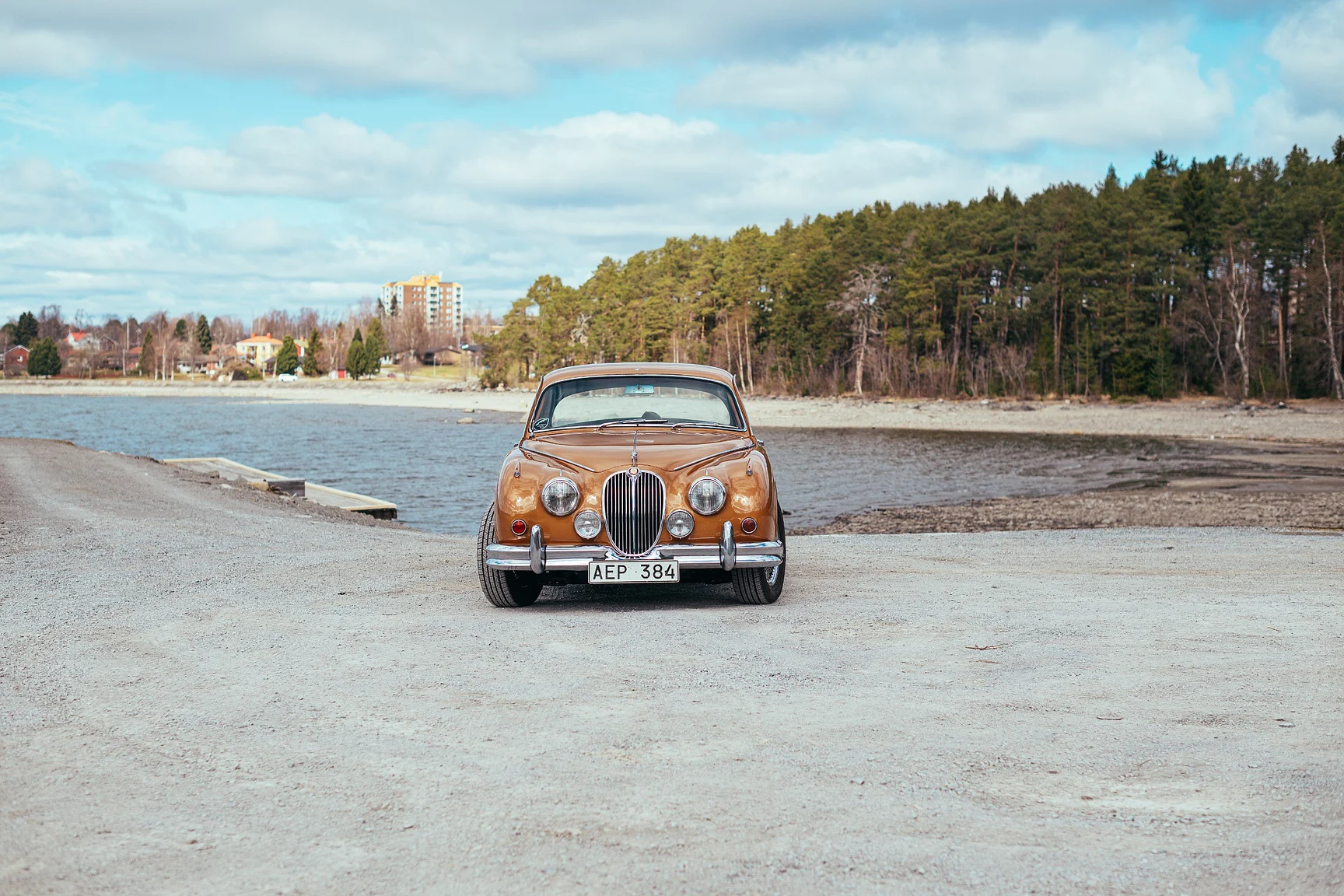 Exteriörbild på 1965 Jaguar MK 2 - 3.8 XK (11)