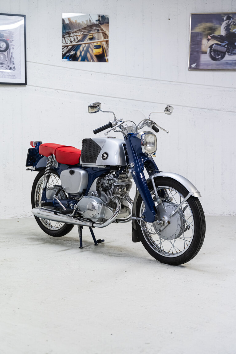 Exteriörbild på 1964 Honda CB92