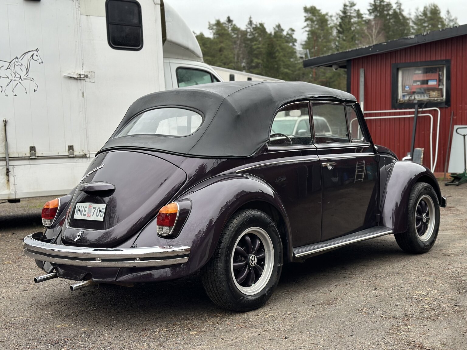 Exteriörbild på 1968 Volkswagen Beetle 1500 Cabriolet