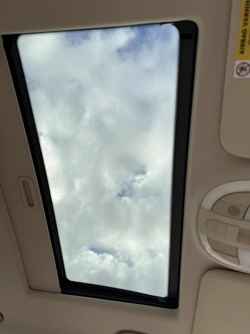 Innenraumfoto von 2004 Mercedes-Benz E 500 7G-Tronic (73)