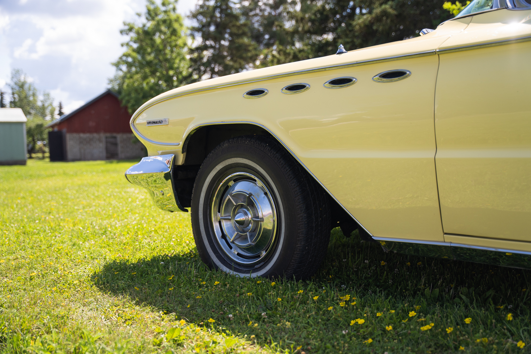 Exteriörbild på 1961 Buick Electra 225 cab