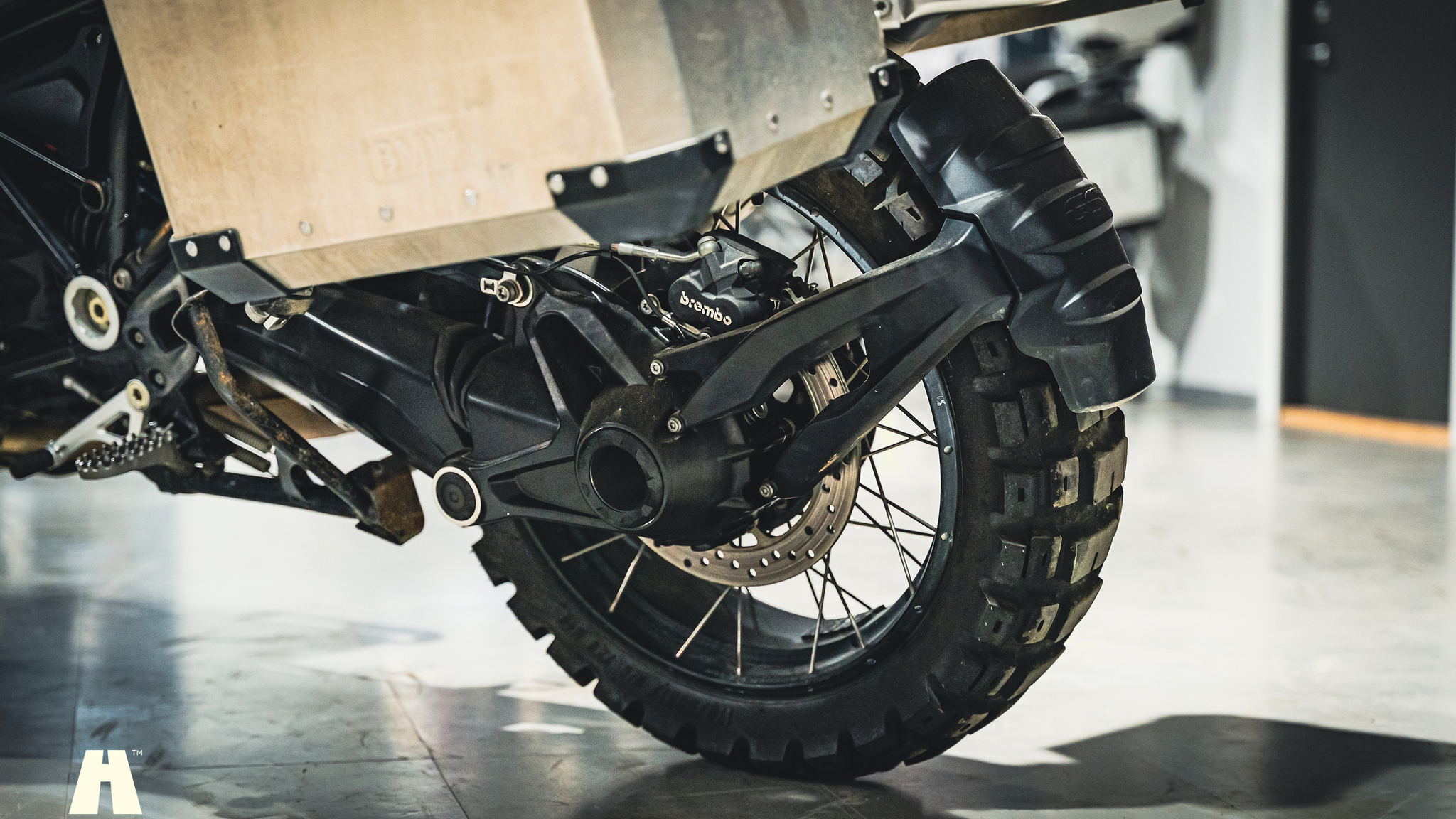 Exterior image of 2017 BMW R 1200 GSA (20)