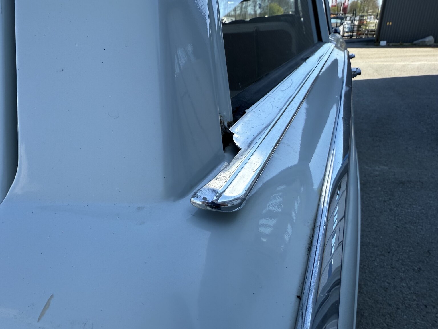 Exterior image of 1967 Mercedes-Benz 230 Safari