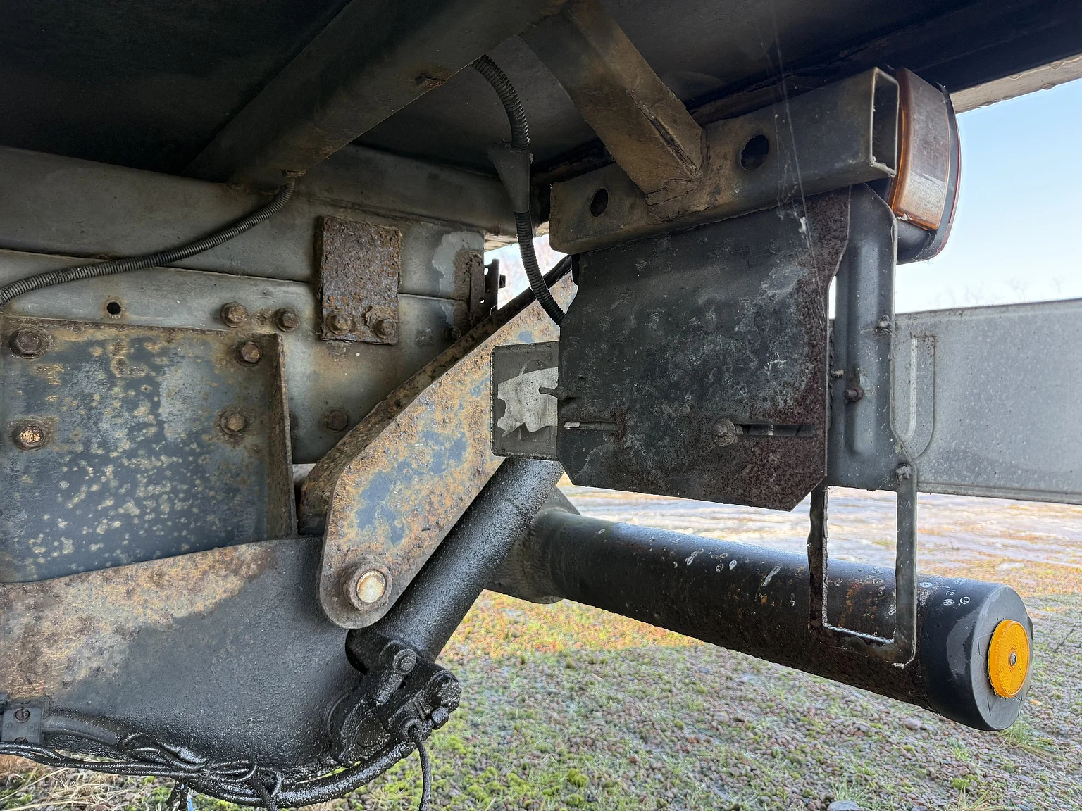 Exteriörbild på 2000 Volvo FL6 4x2 - NO RESERVE (32)