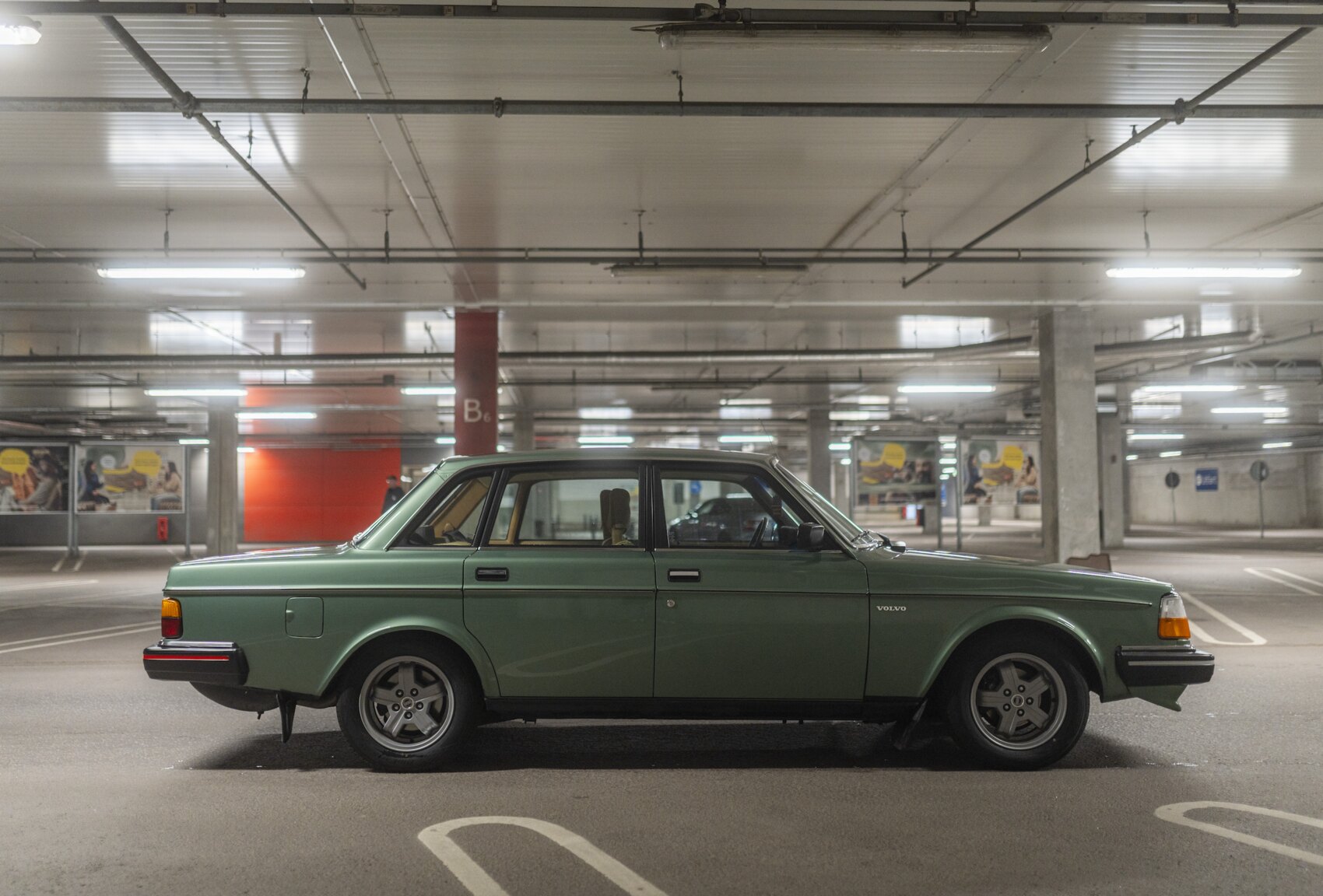 Exterior image of 1981 Volvo 244