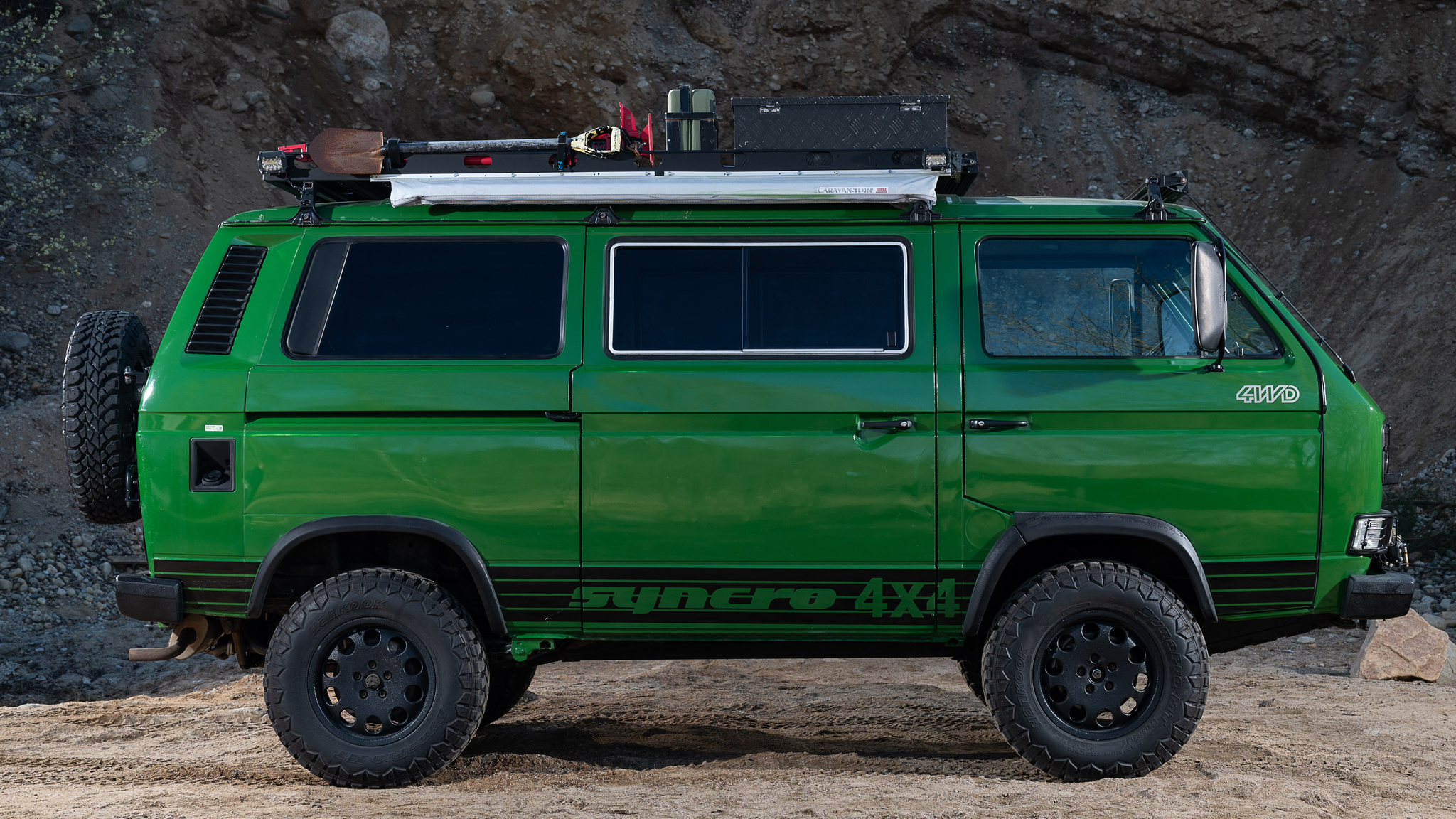 Exterior image of 1992 Volkswagen T3 Kombi Syncro 16" Westfalia