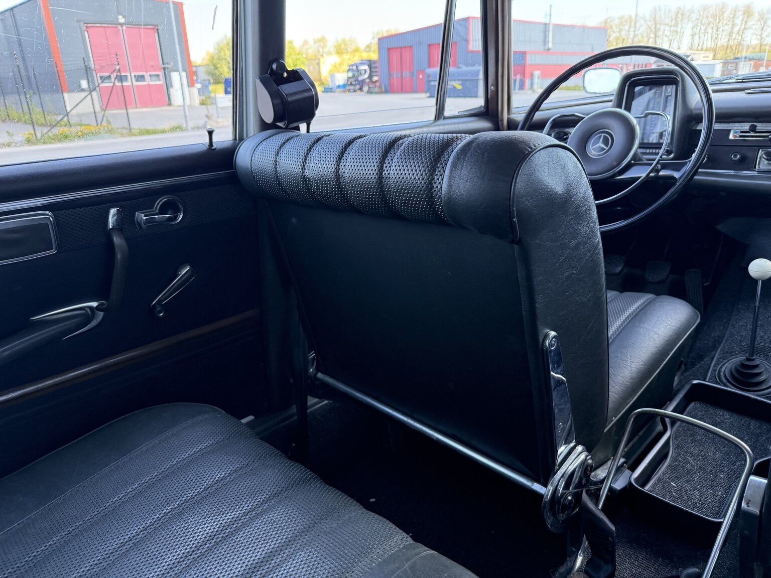Interior image of 1967 Mercedes-Benz 230 Safari