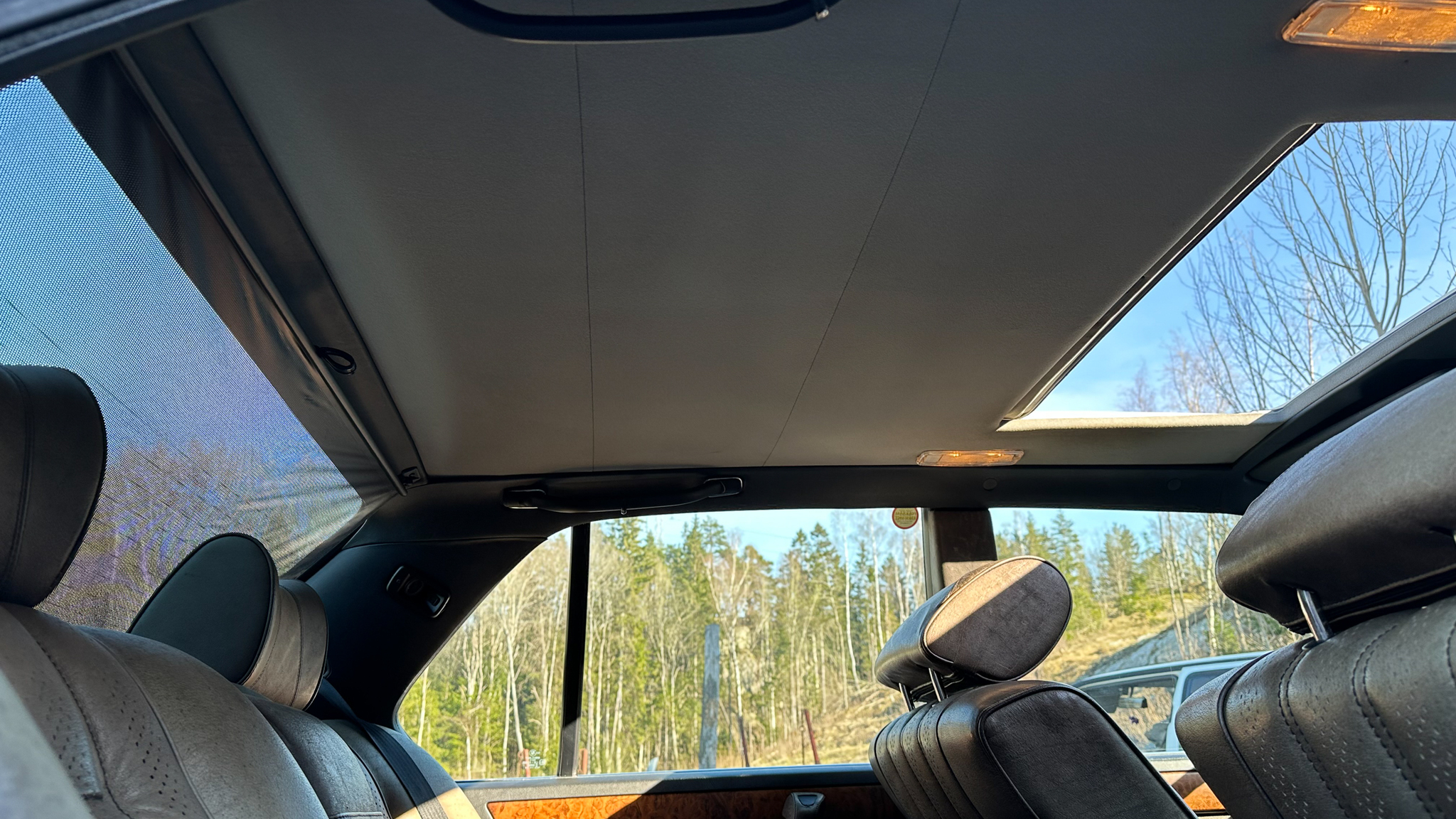 Interiörbild 1984 BMW 745i Executive Automat