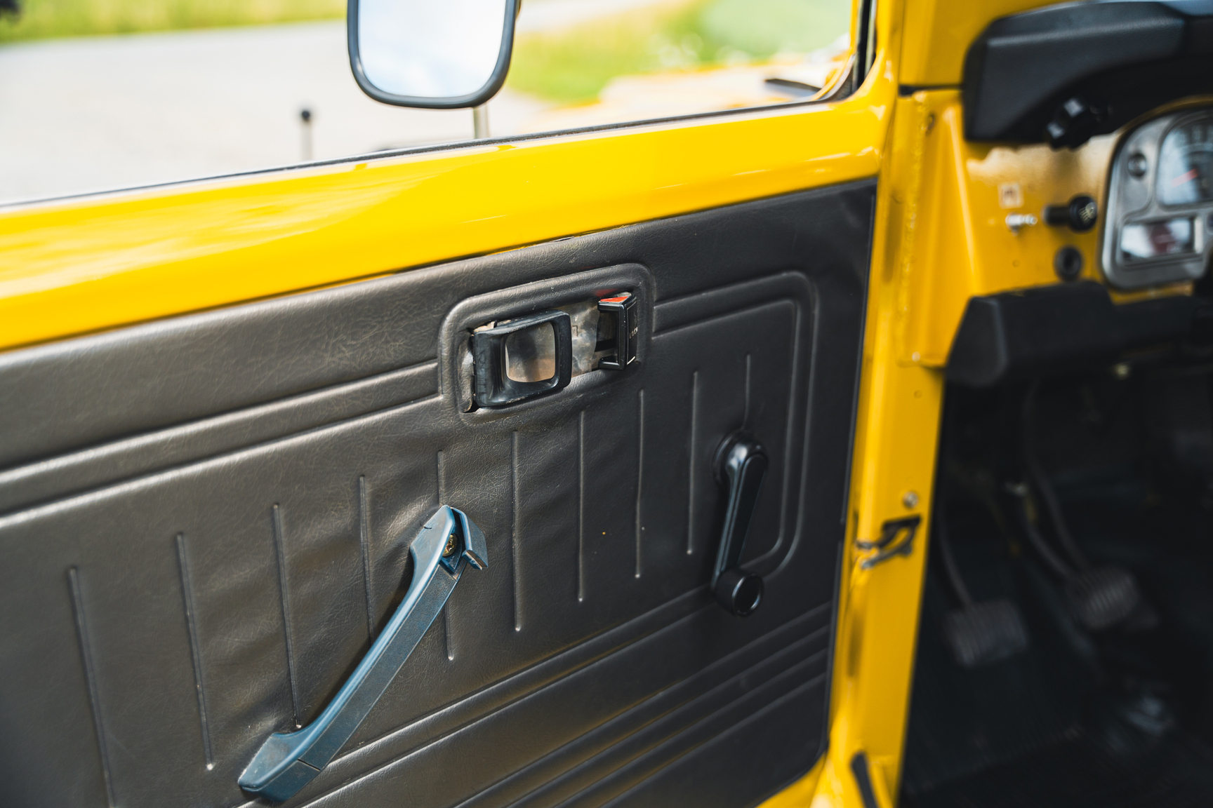 Interior image of 1976 Toyota Land Cruiser BJ40