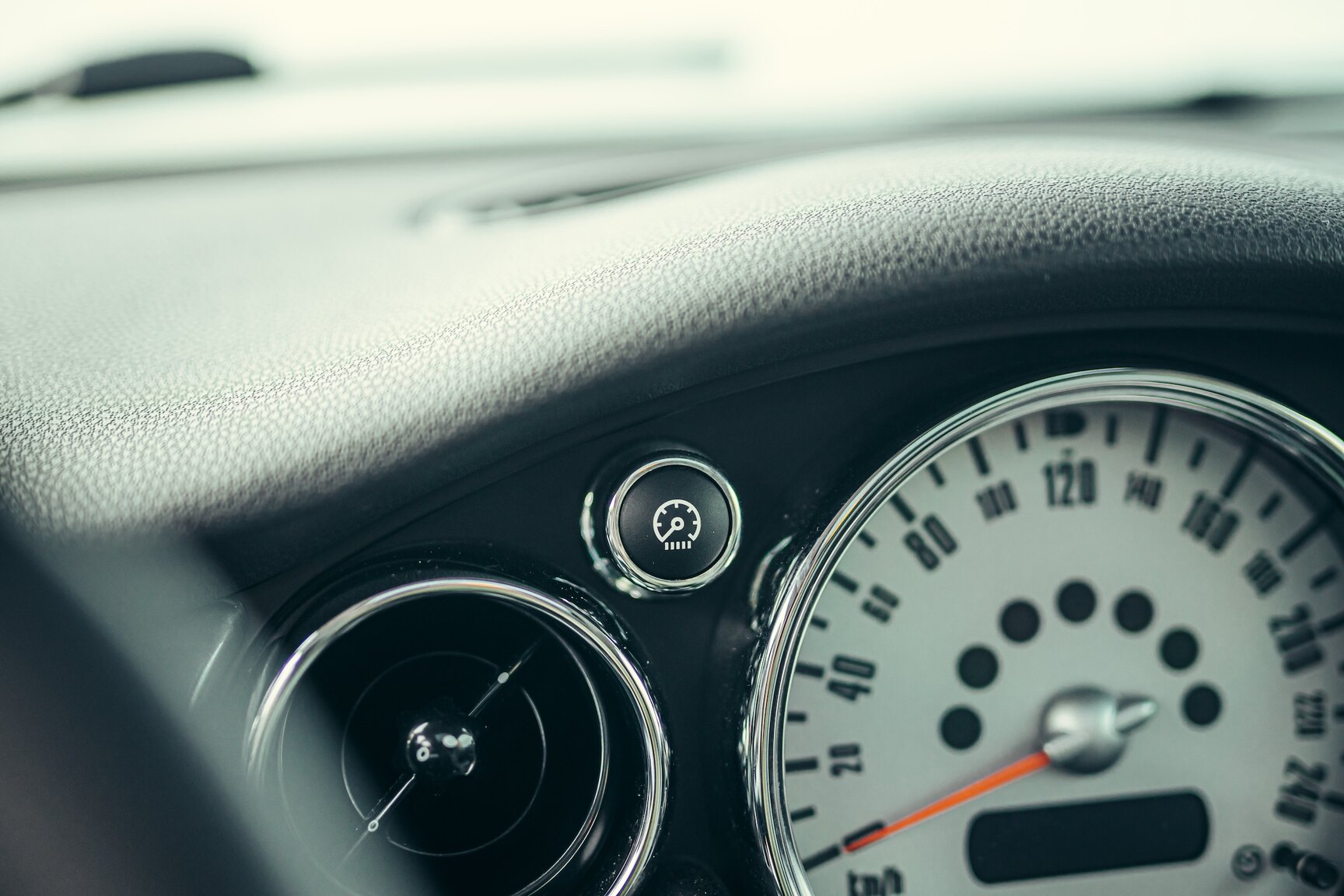 Interior image of 2006 Mini Cooper John Cooper Works