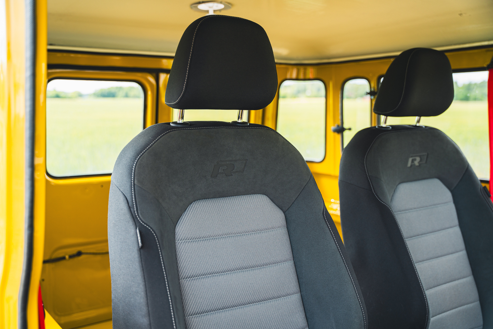 Interior image of 1976 Toyota Land Cruiser BJ40