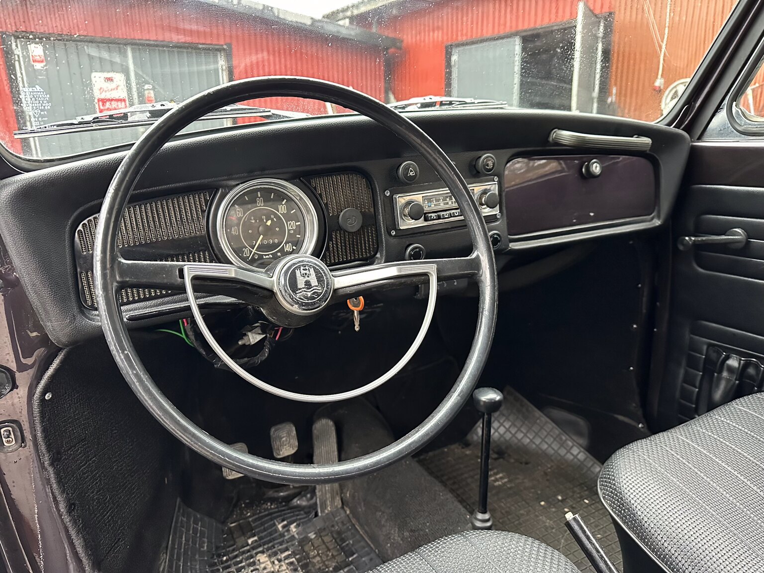Innenraumfoto von 1968 Volkswagen Beetle 1500 Cabriolet