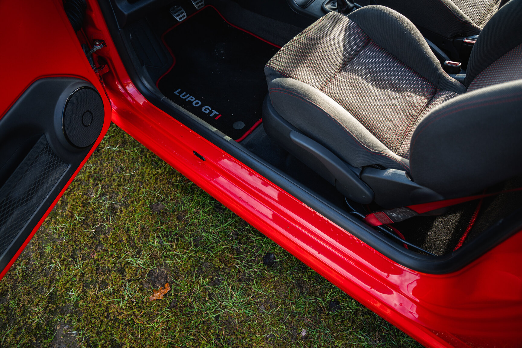 Interior image of 2001 VW Lupo GTI