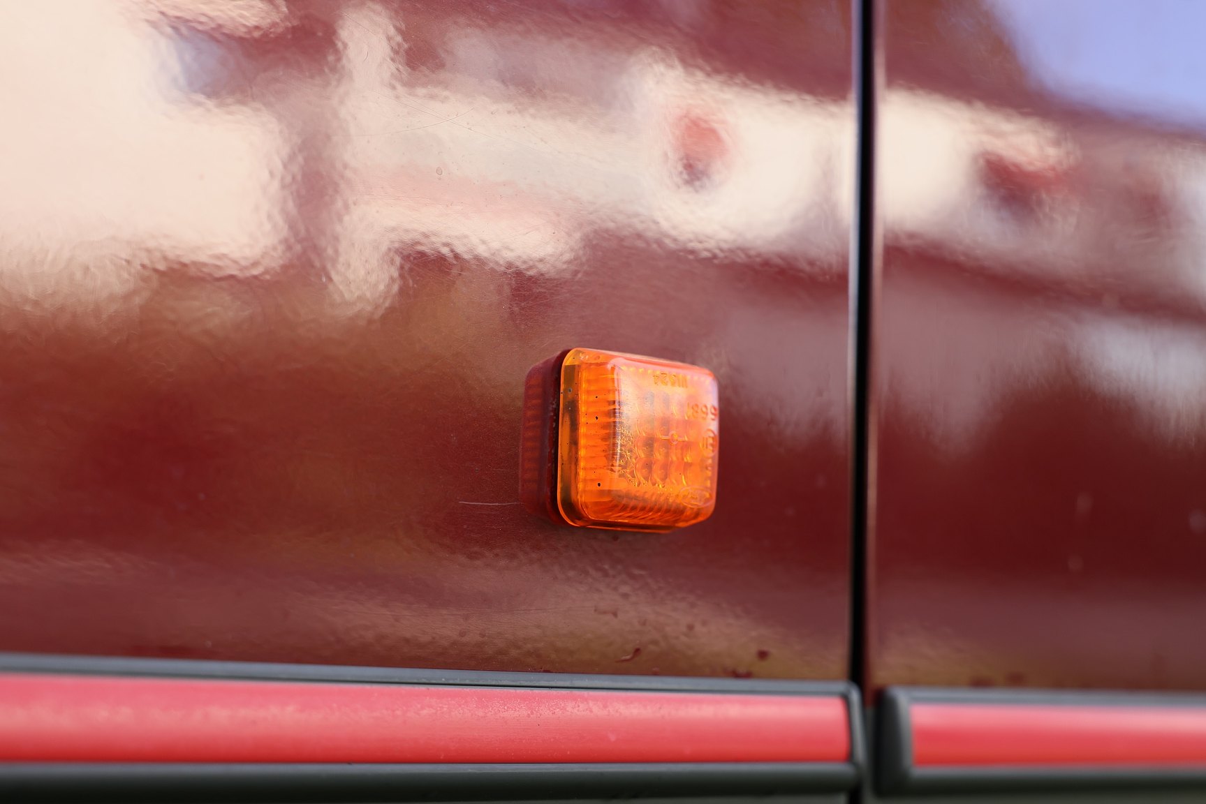 Exterior image of 1991 Ford Sierra Sedan 2.0 i 4x4 