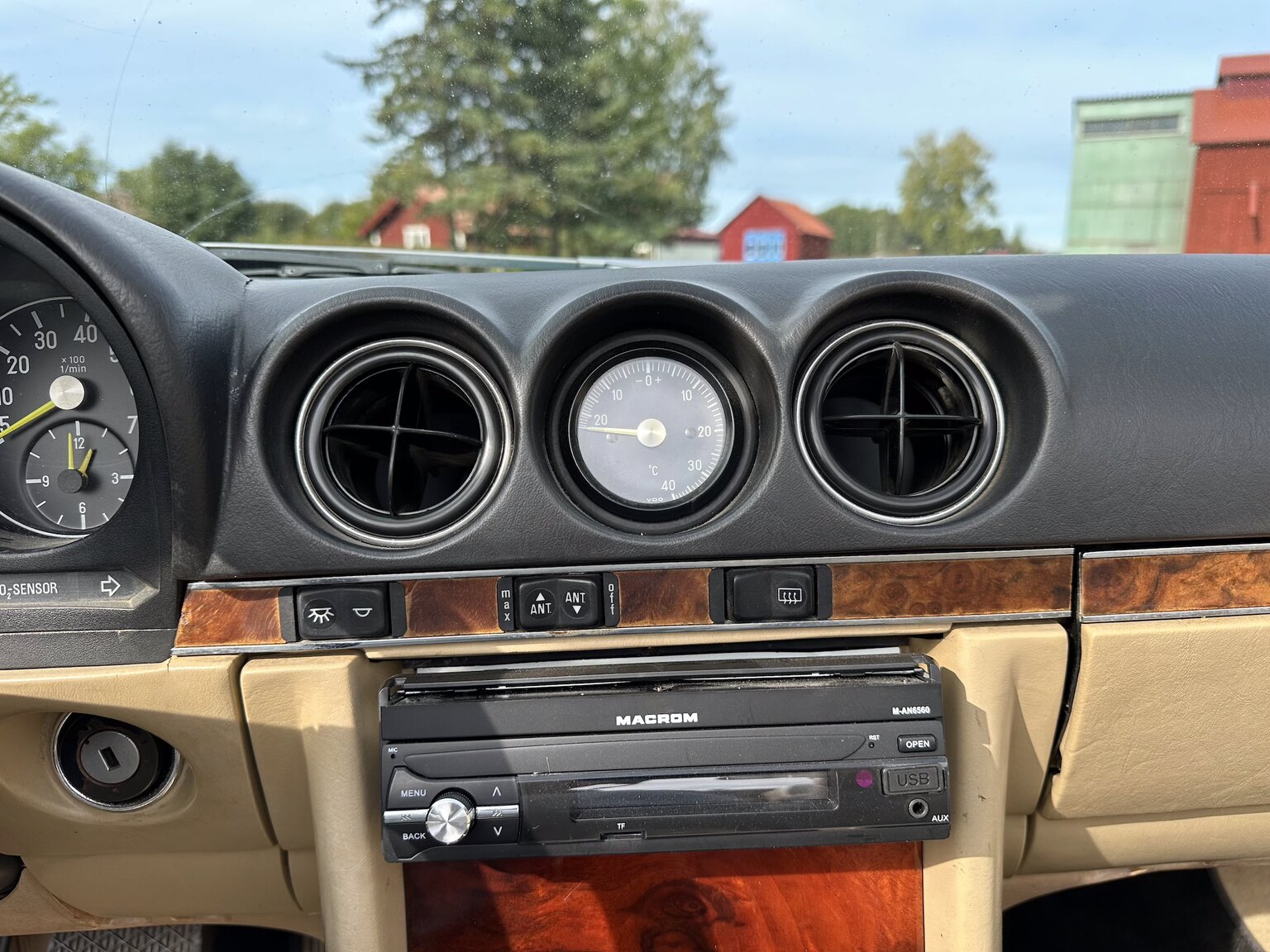 Interiörbild 1985 Mercedes-Benz 380 SL