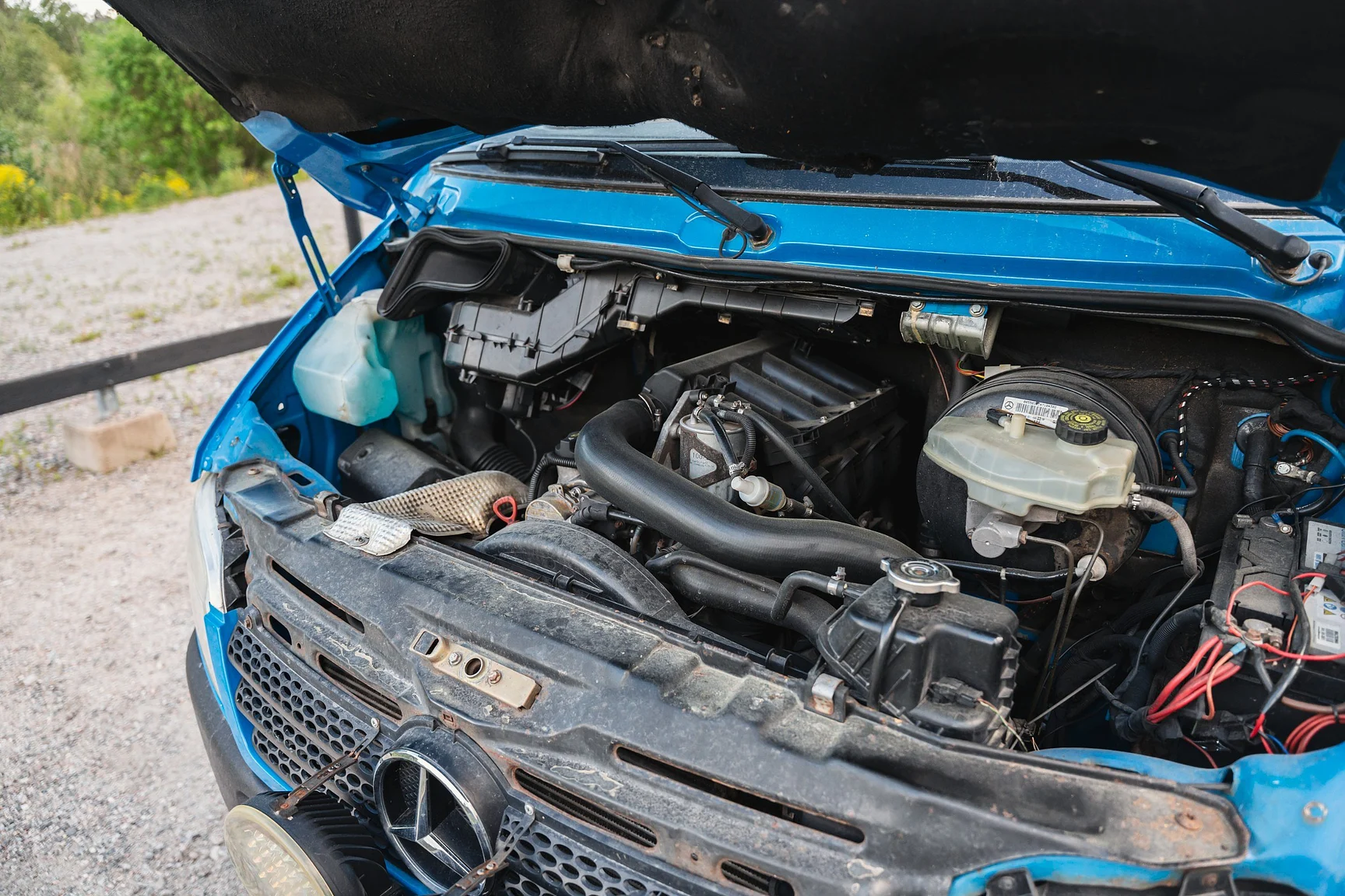 Image of 2004 Mercedes-Benz Sprinter 4x4 Campervan/Overlander mechanics (1)