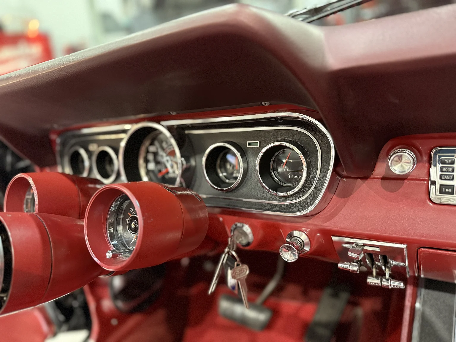 Interior image of 1966 Ford Mustang Convertible (24)