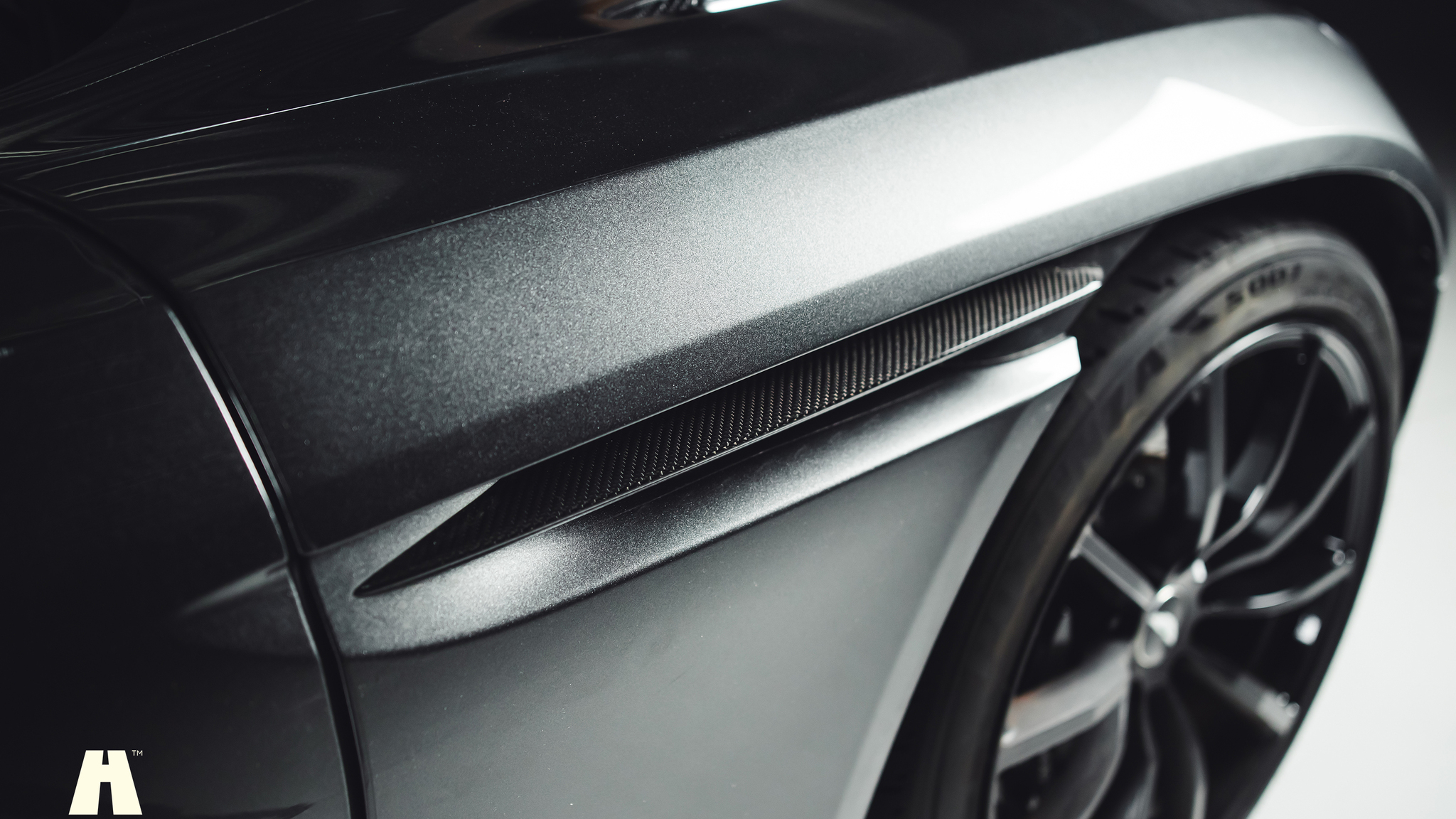 Aussenfoto 2019 Aston Martin DB11 AMR (38)