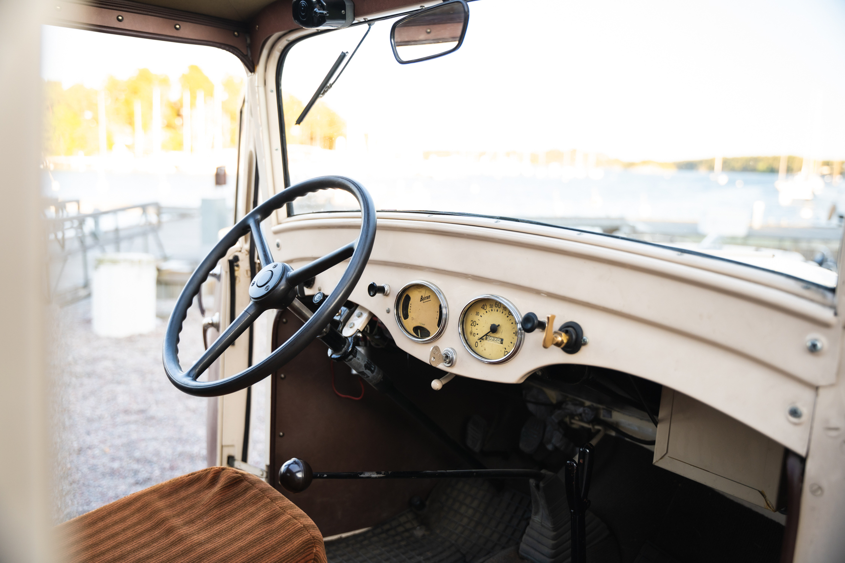 Interiörbild 1938 American Bantam Model 30 Coupé