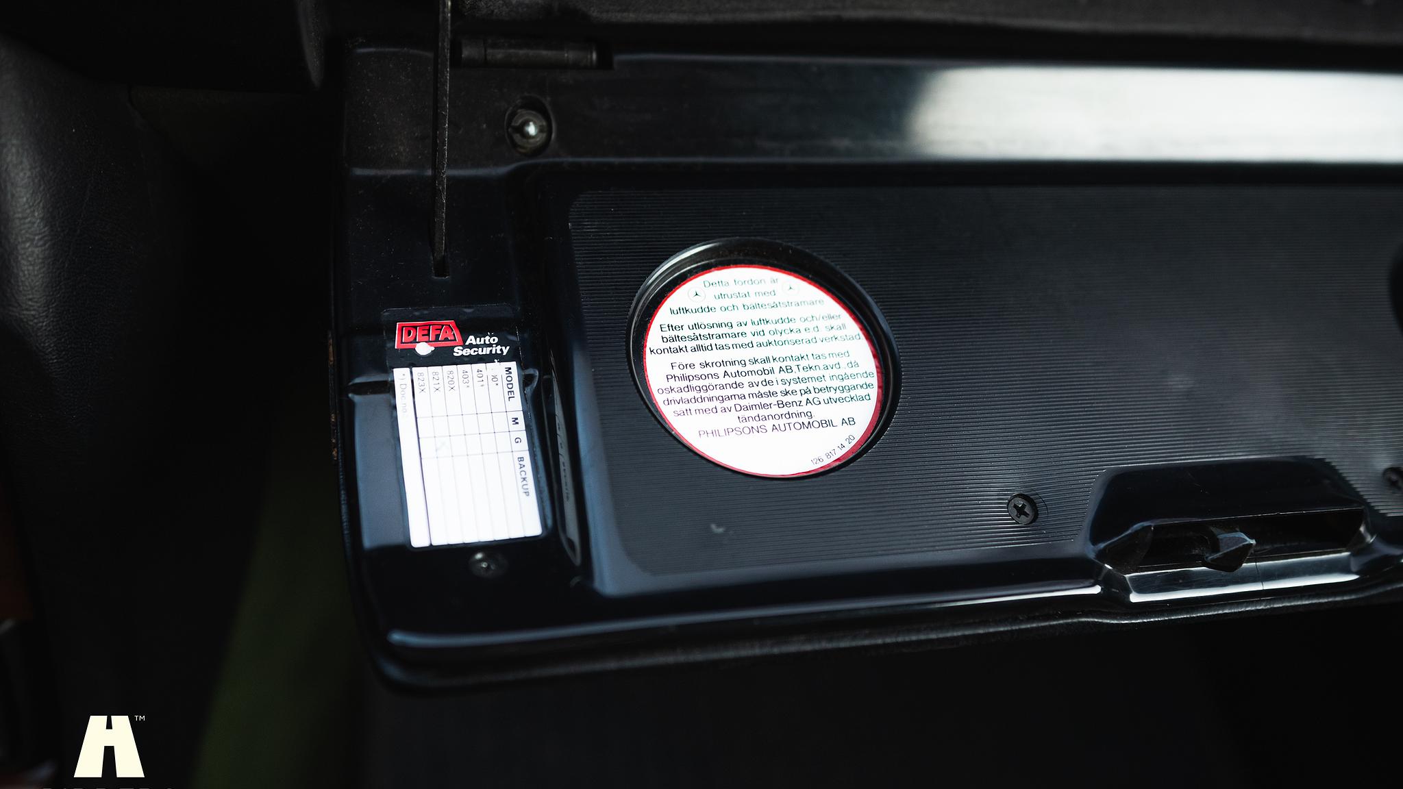 Interior image of 1985 Mercedes-Benz 200 Series 3  (29)