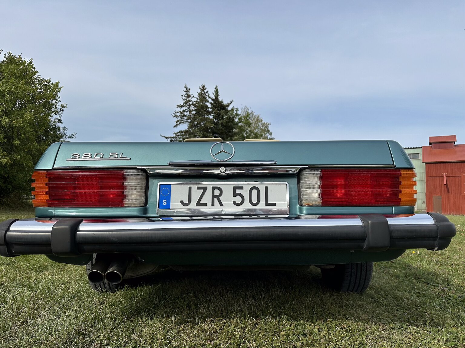 Exteriörbild på 1985 Mercedes-Benz 380 SL