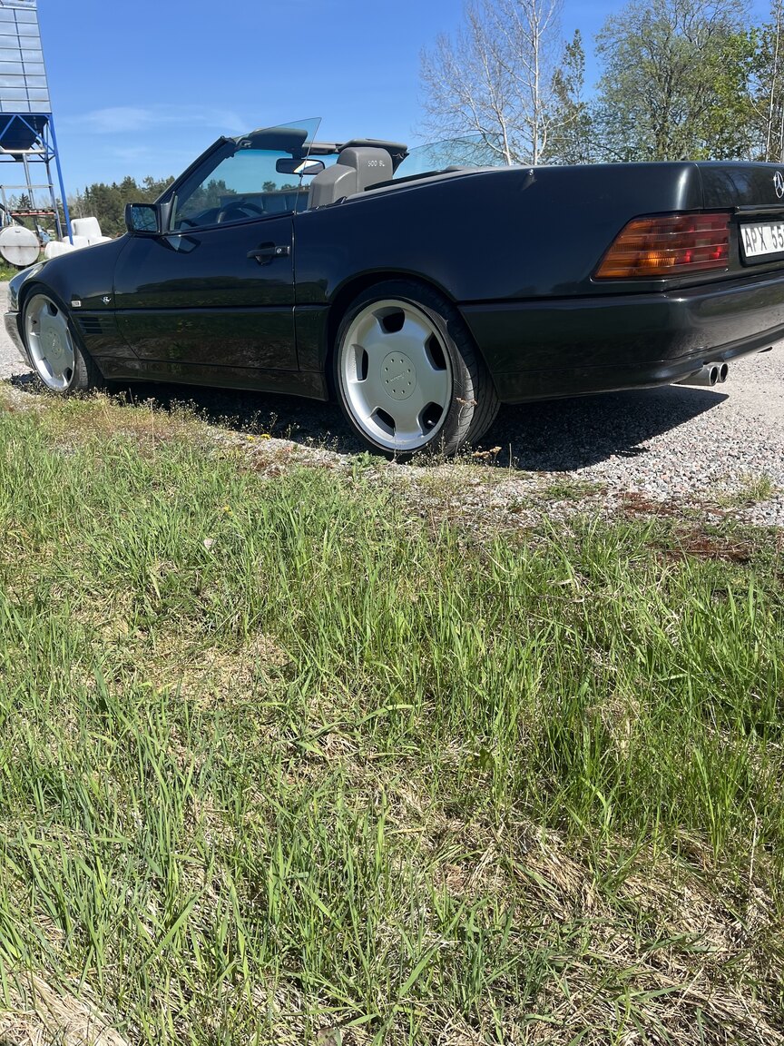 Exteriörbild på 1992 Mercedes-Benz SL 500