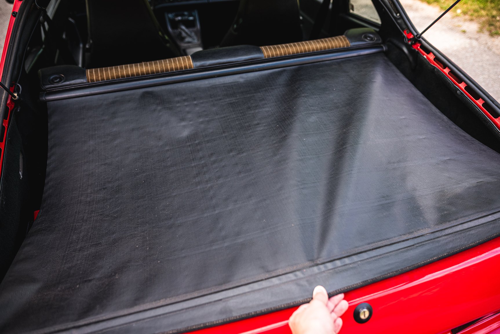 Interior image of 1988 Porsche 944