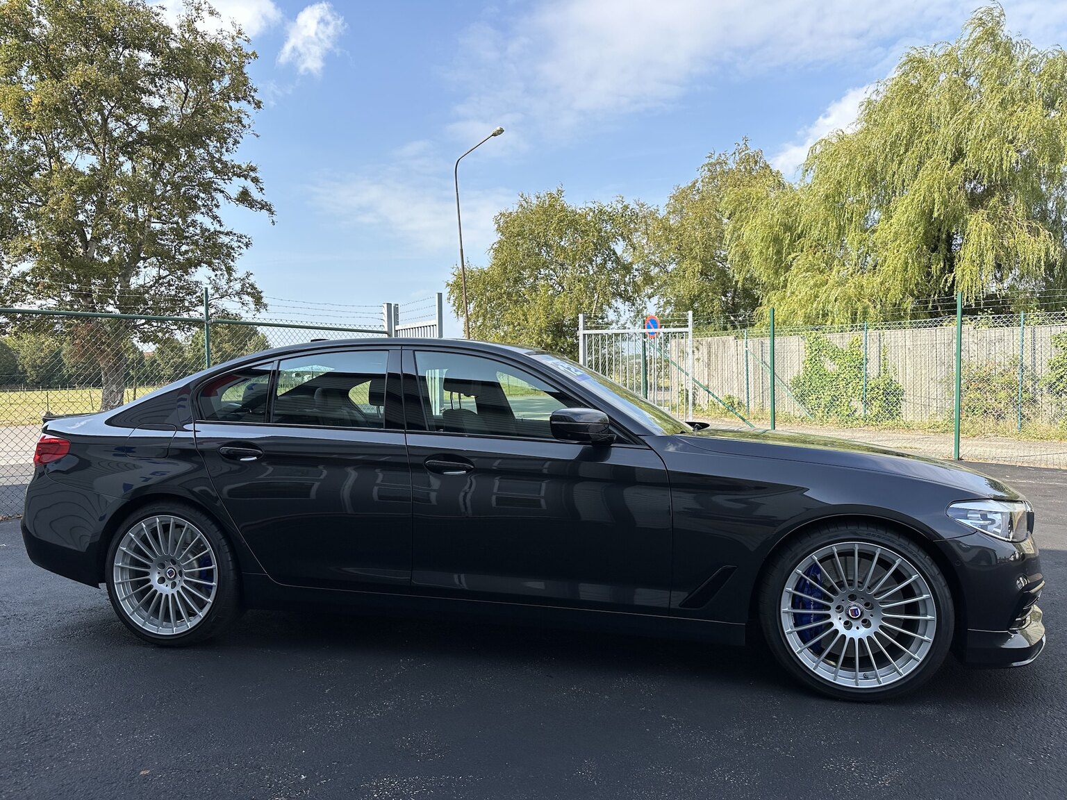 Exterior image of 2019 ALPINA B5 S Bi-Turbo Sedan ALLRAD