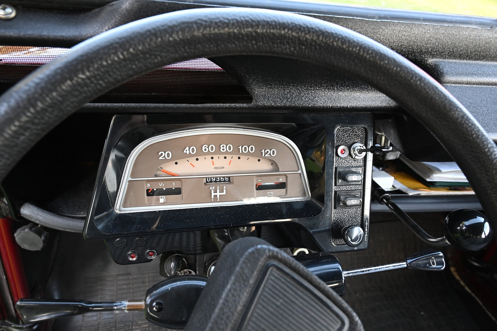 Interior image of 1981 Citroën 2CV Charleston