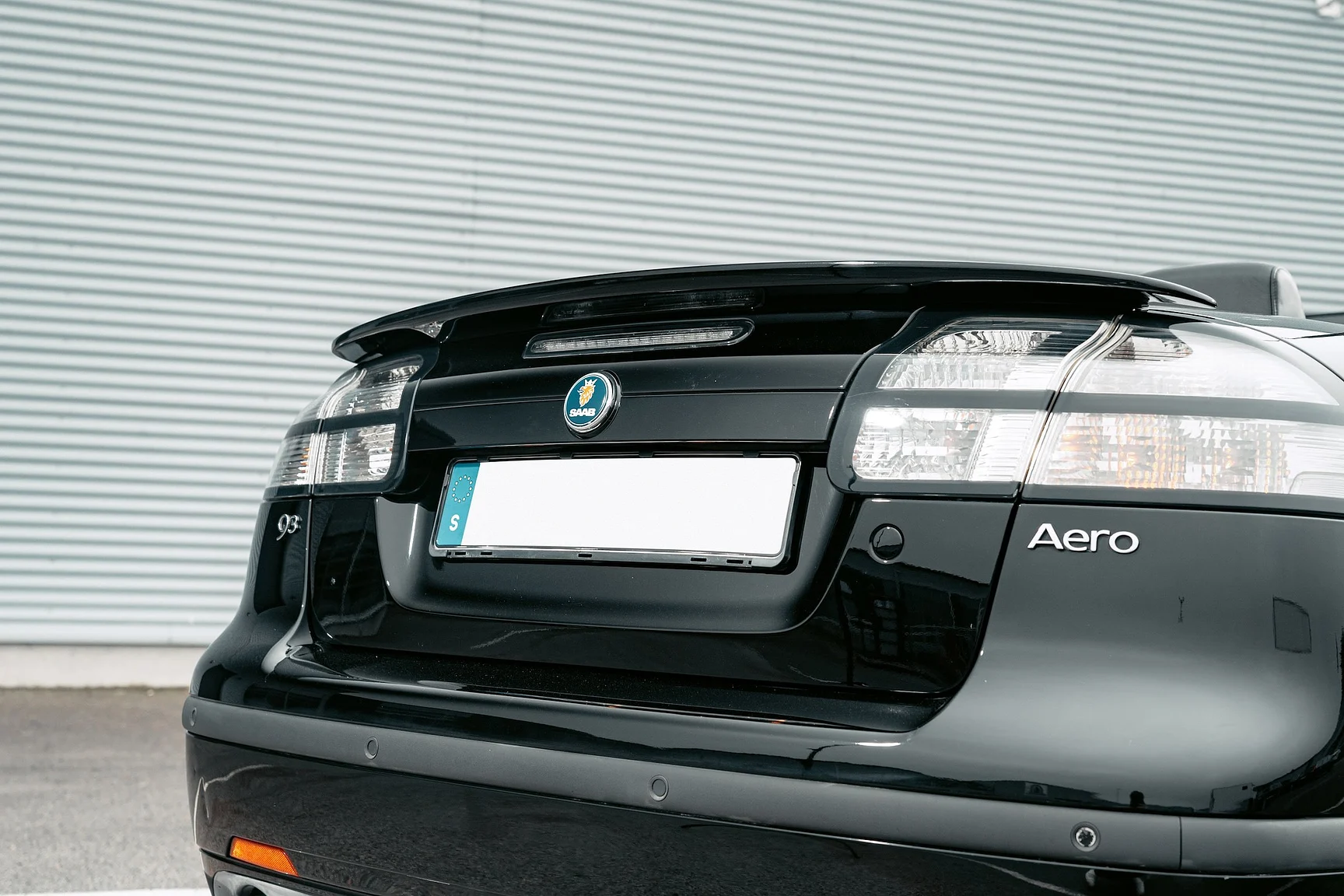 Exterior image of 2004 SAAB 9-3 Aero 2.0T Cabriolet (60)