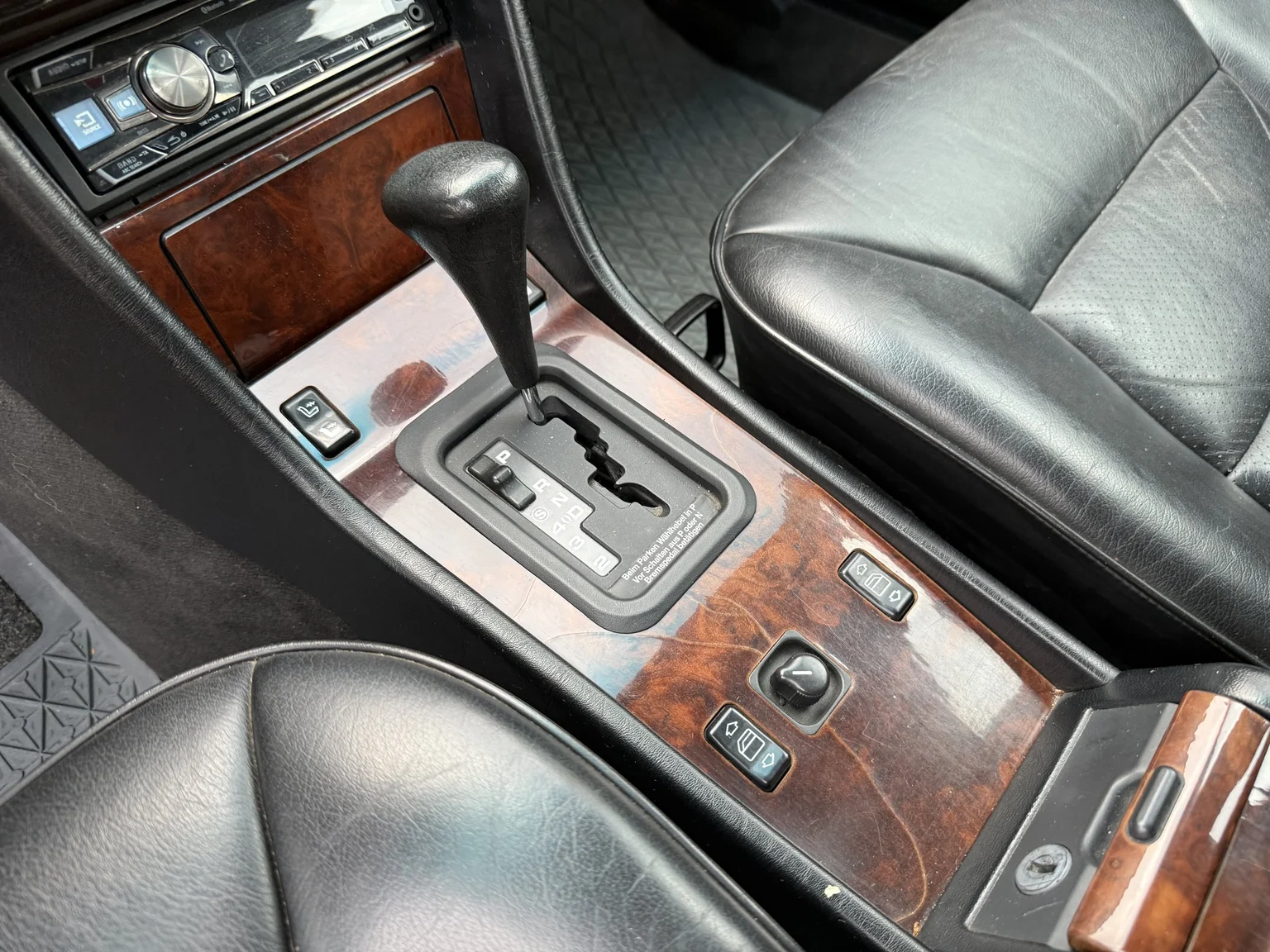 Innenraumfoto von 1994 Mercedes-Benz E 320 T (24)