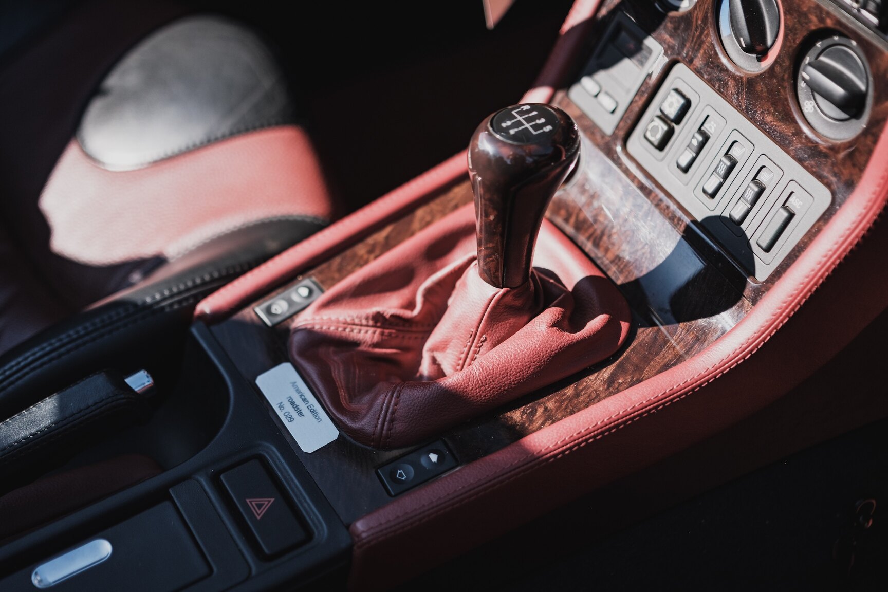 Interior image of 1999 BMW Z3 2.8i Roadster