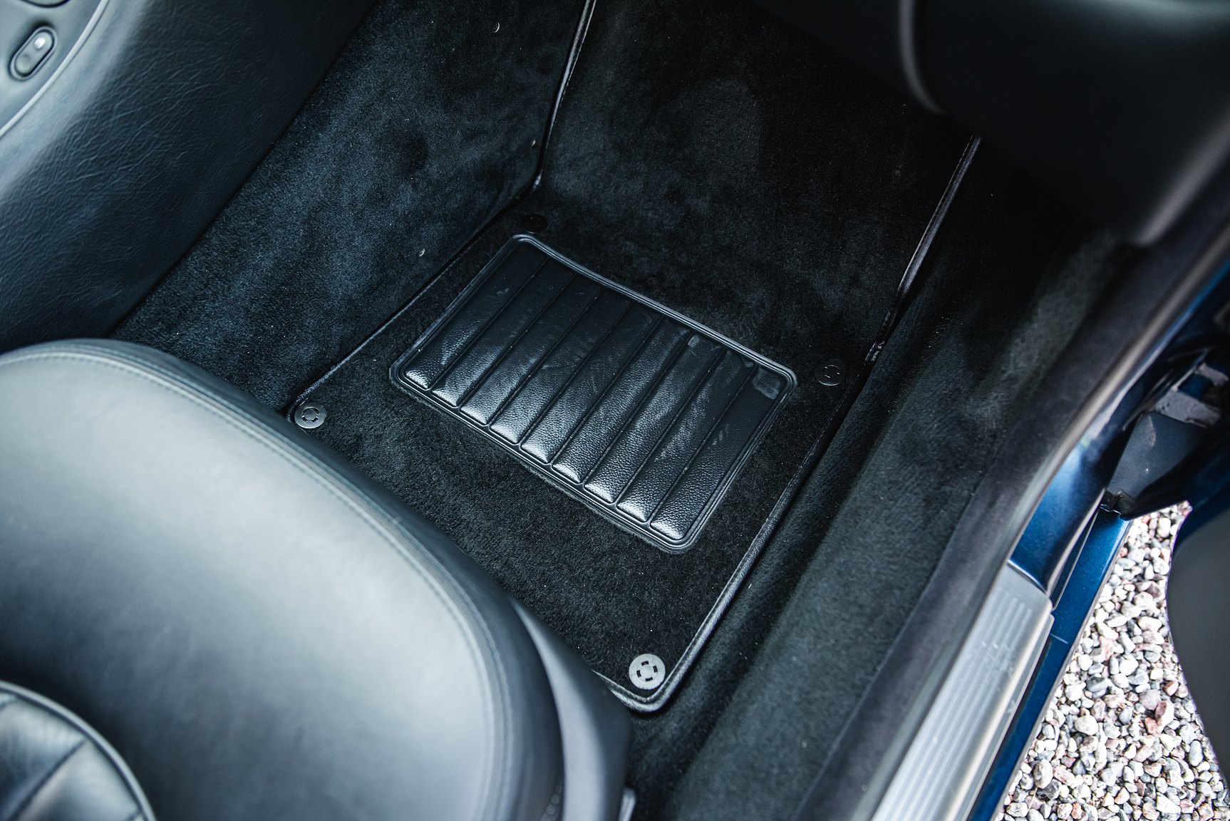 Interior image of 2000 Maserati 3200 GT