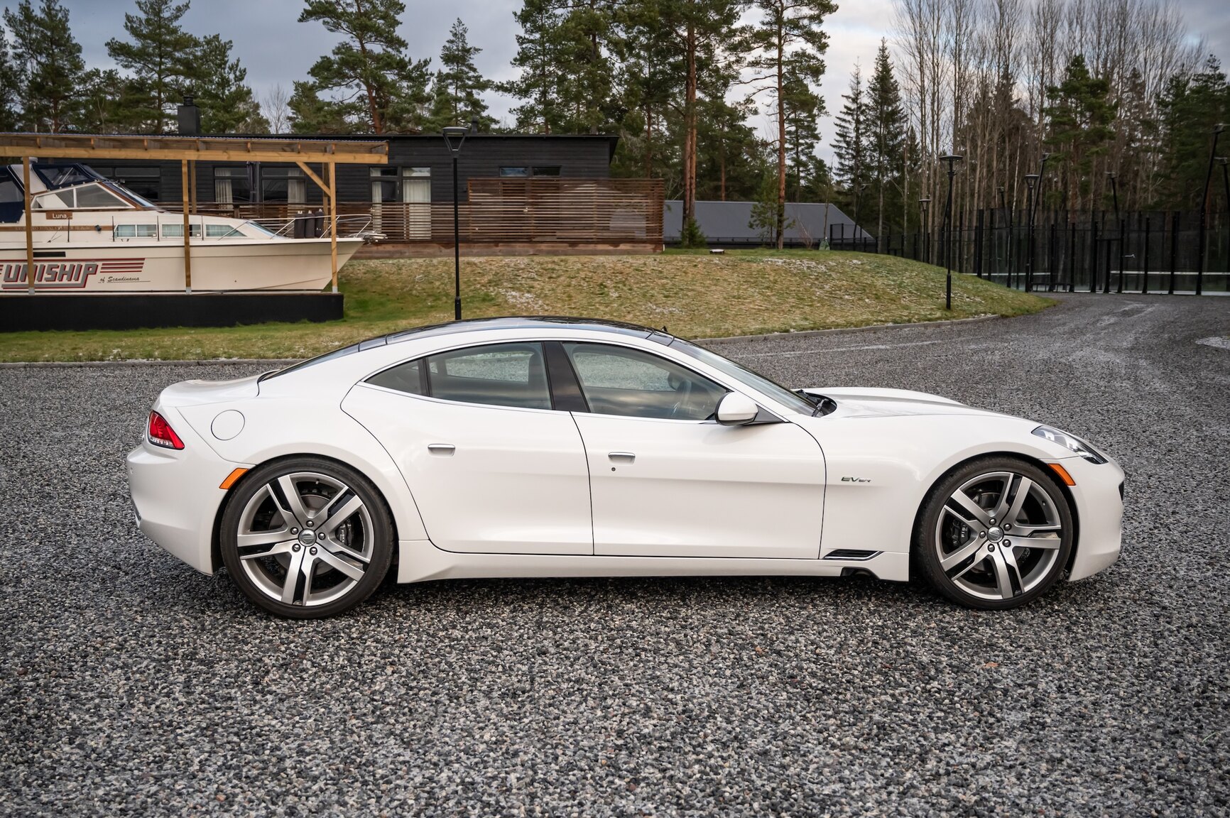 Exteriörbild på 2012 Fisker Karma ES