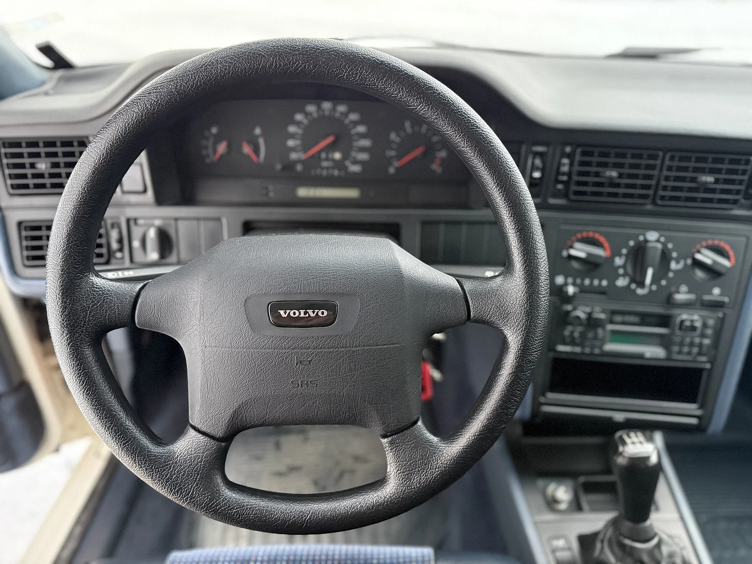 Innenraumfoto von 1994 Volvo 850 2.5 SE (13)