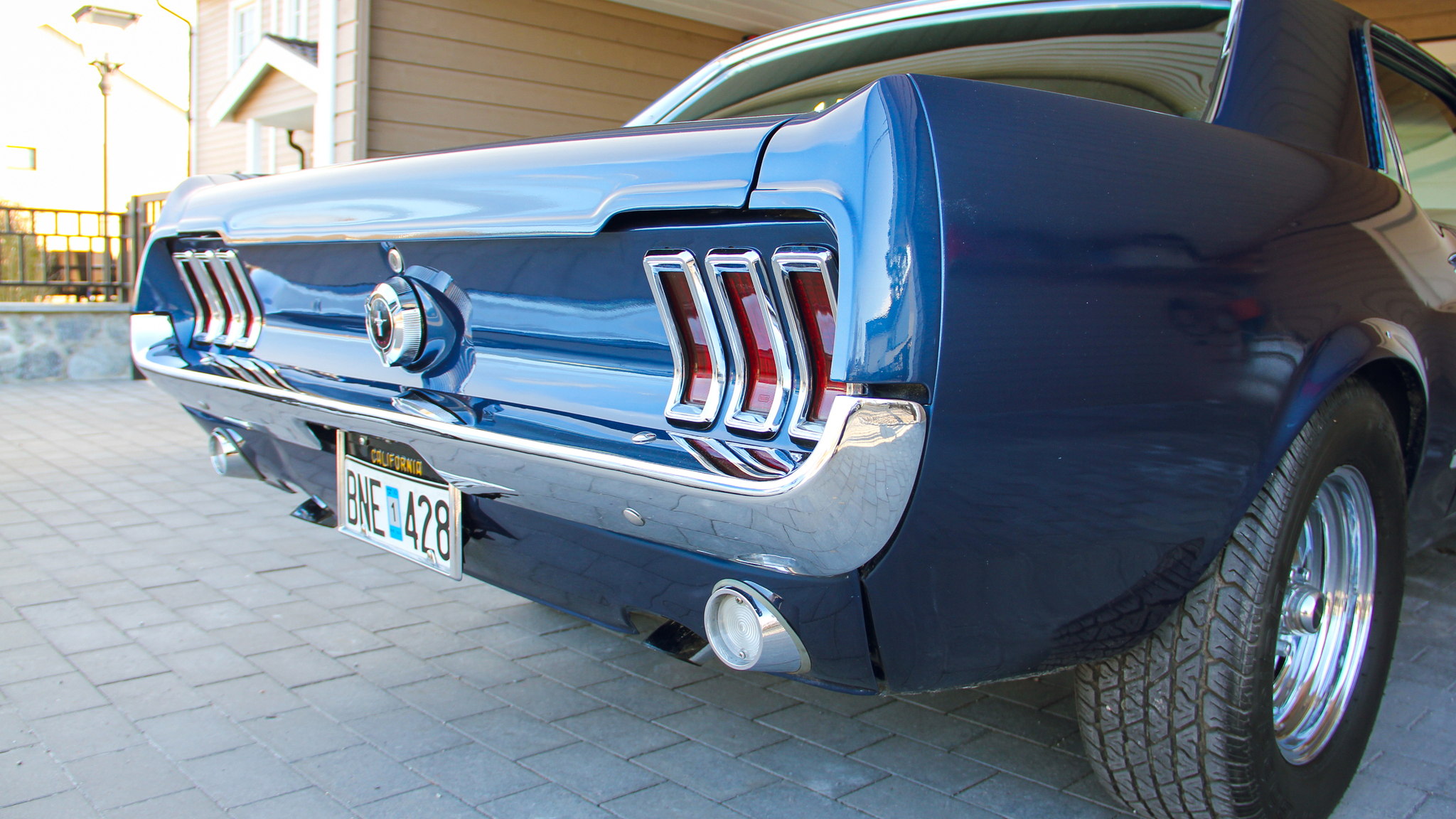 Exteriörbild på 1967 Ford Mustang 305ci HT (35)