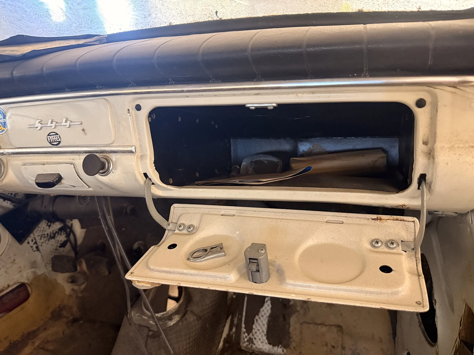 Interior image of 1965 Volvo PV 544F (24)