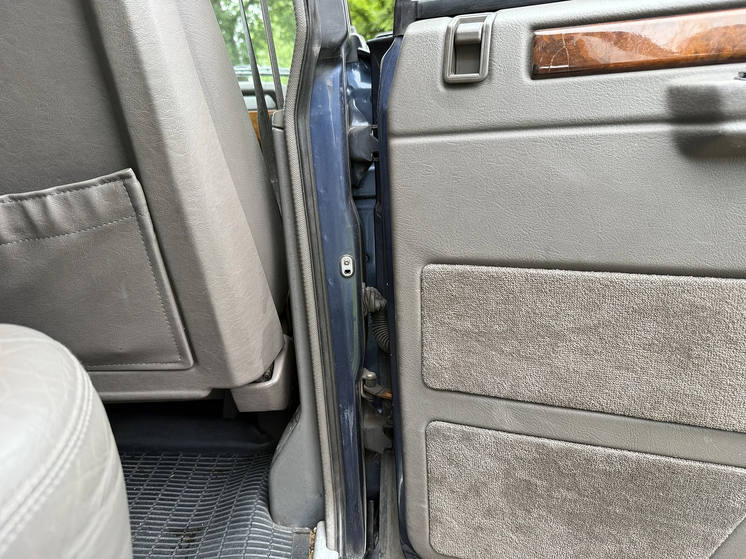 Interior image of 1990 Range Rover Vogue SE 3.9 (55)